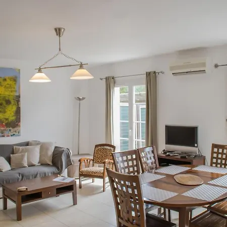 E Caselle Villas Hotelieres
